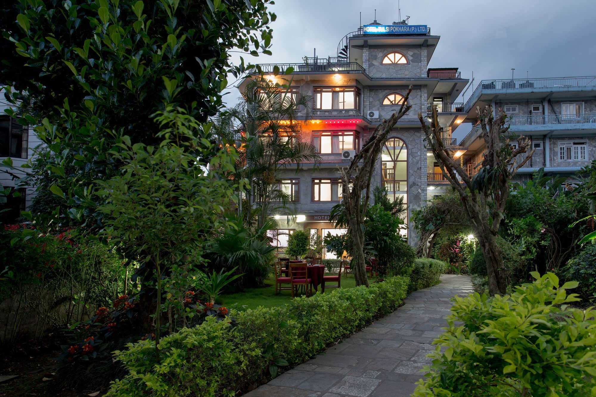 Hotel Tulsi Pokhara Eksteriør billede